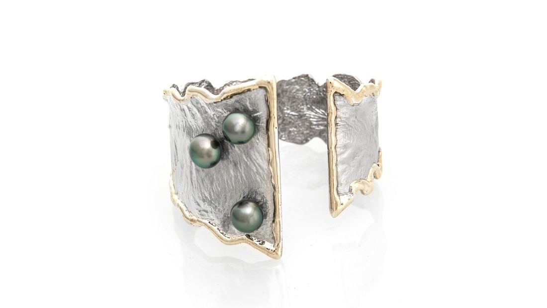 Lg image dancing pearls cuff   cropped