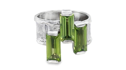 Thumb triple threat in peridot copy