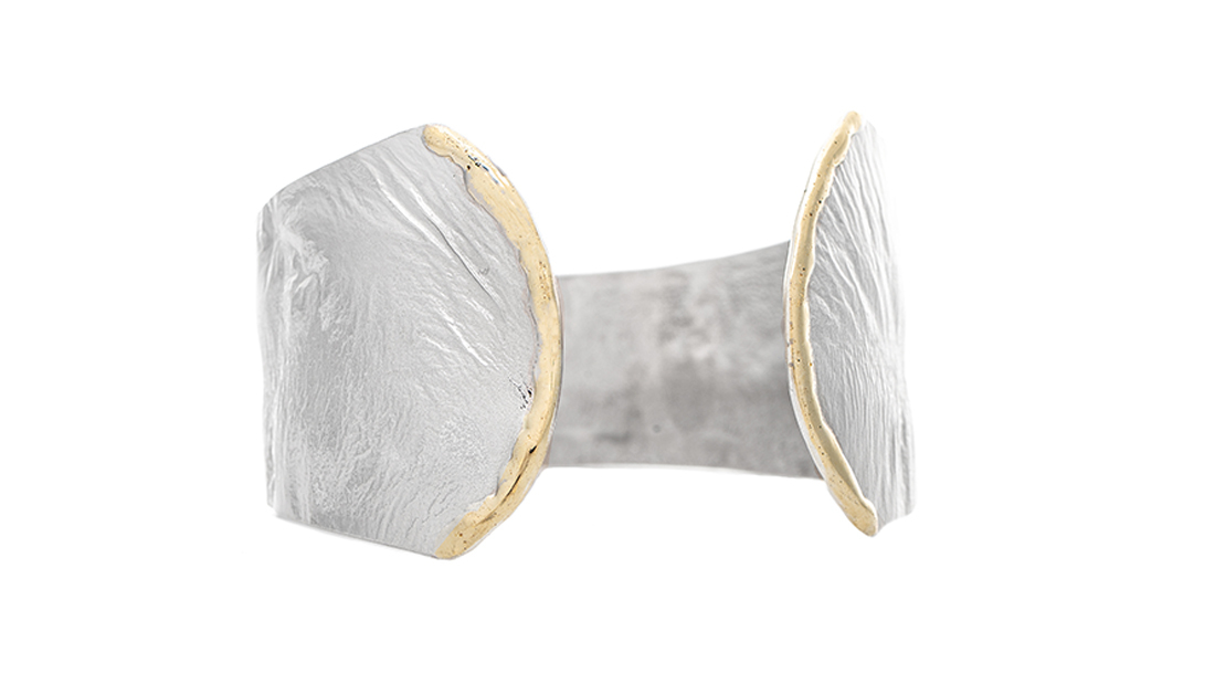 Lg image reverse curve cuff 1100